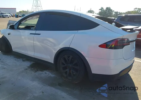 2022 Tesla Model X Plaid Tri Motor All-Wheel Drive from USA, damaged, VIN 7SAXCBE61NF331535